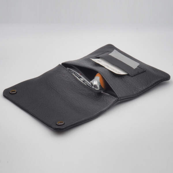 ROLLING TOBACCO CASE black leather