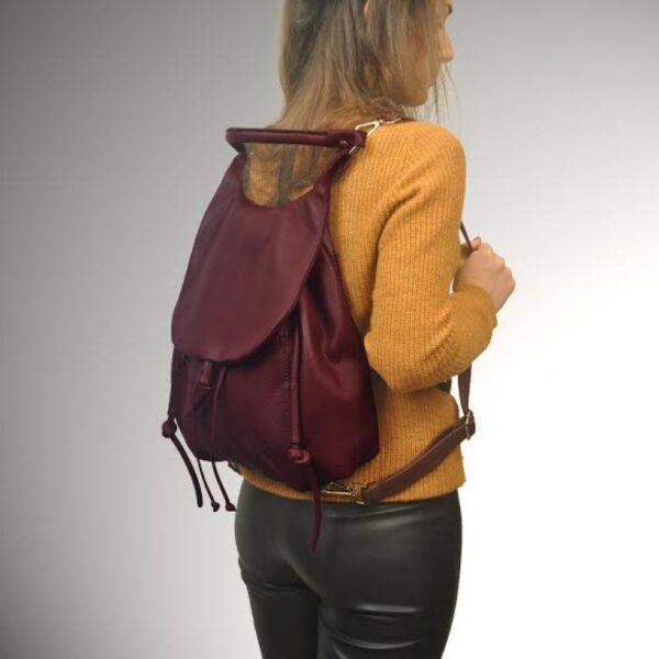DAPHNE BACKPACK red leather
